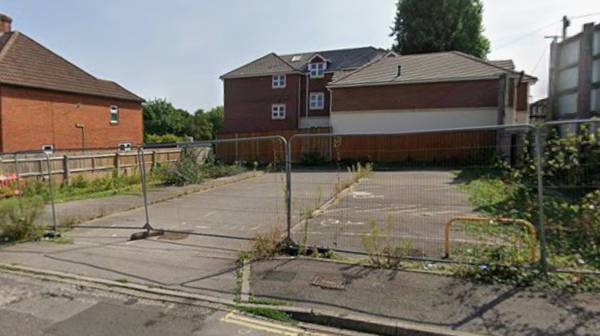 Rayners Gardens car park Swaythling Google via ldrs