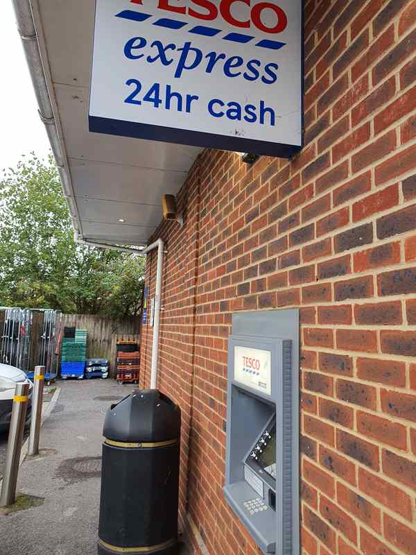 tesco ATM cashpoint 20250915 140135