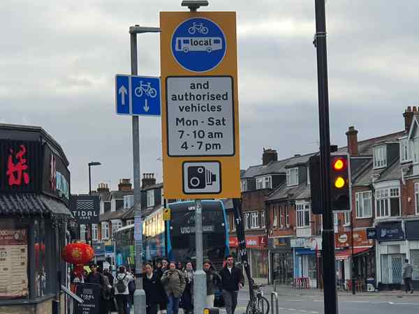 portswood bus gate 600px 20250131 1502200